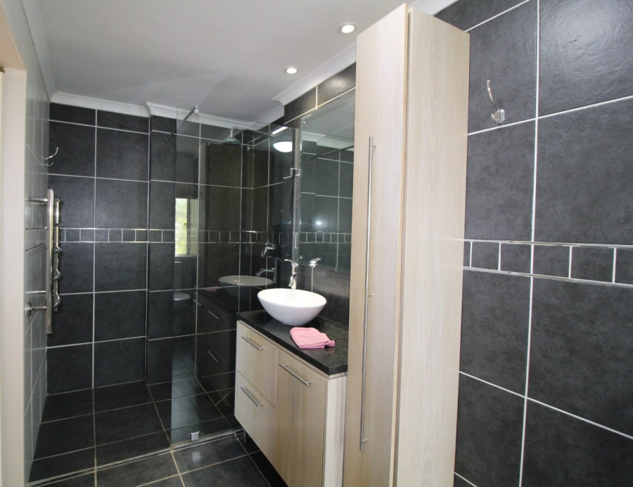 3 Bedroom Property for Sale in Paradise Western Cape